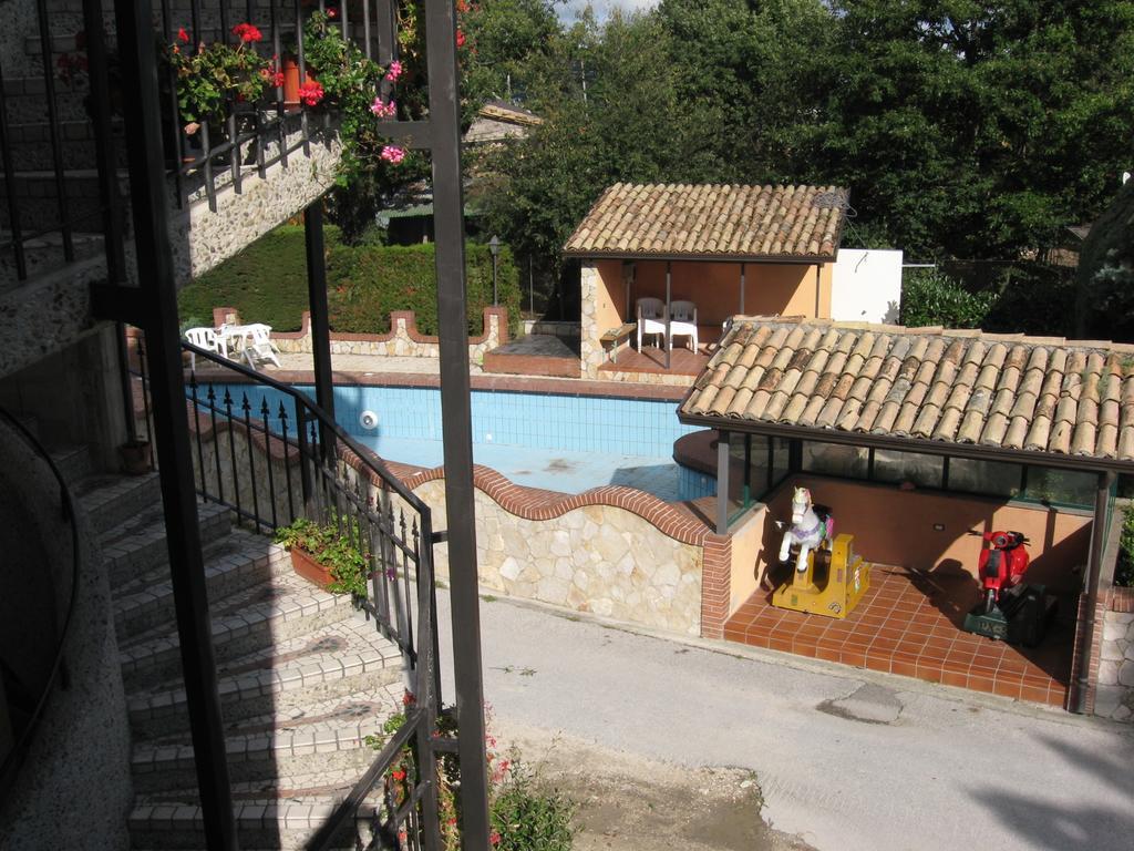 Parco Sogni D'Oro Aparthotel Montella Buitenkant foto