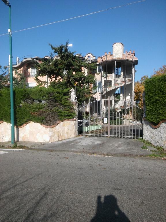 Parco Sogni D'Oro Aparthotel Montella Buitenkant foto