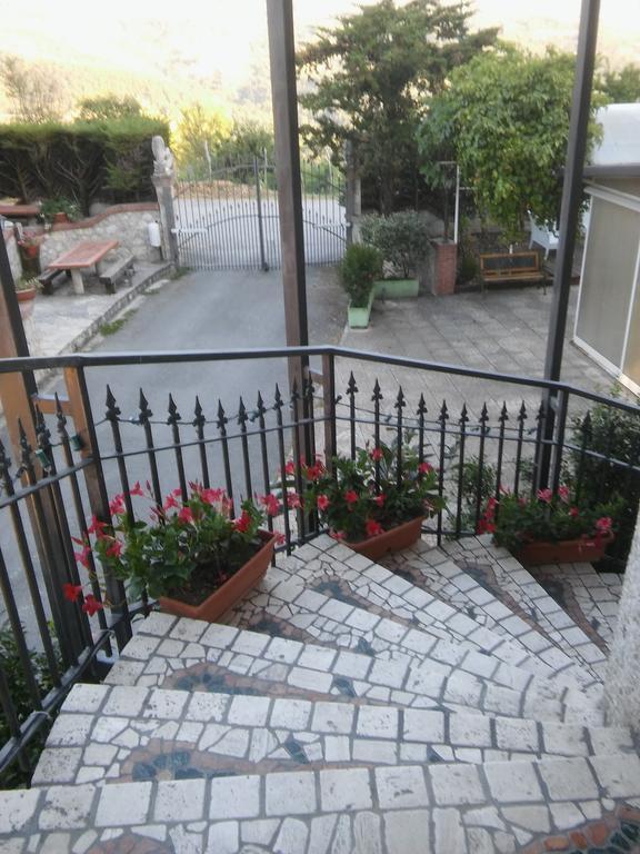 Parco Sogni D'Oro Aparthotel Montella Buitenkant foto