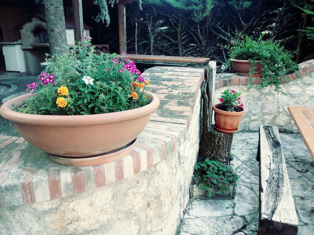 Parco Sogni D'Oro Aparthotel Montella Buitenkant foto