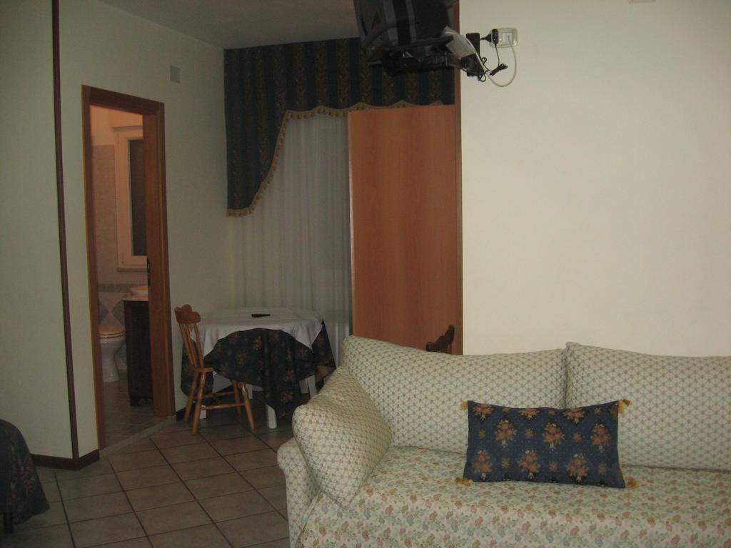 Parco Sogni D'Oro Aparthotel Montella Kamer foto